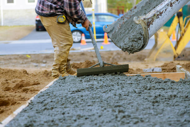 Best Concrete Demolition Services  in Coloma, MI
